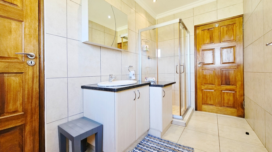 4 Bedroom Property for Sale in Bishops Bay Free State